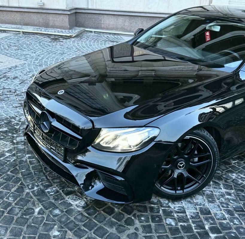 Mercedes Benz E200 w213
